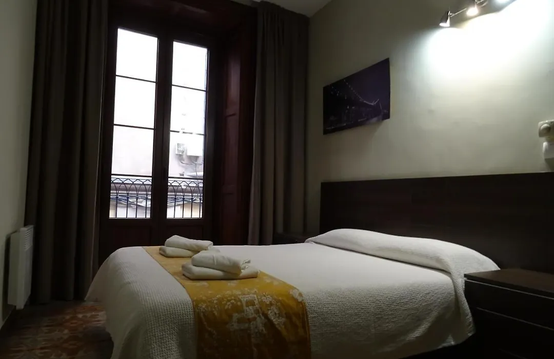 Hostal Ritzi-1